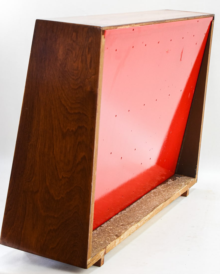 MID-CENTURY TABLETOP DISPLAY CASE - 3