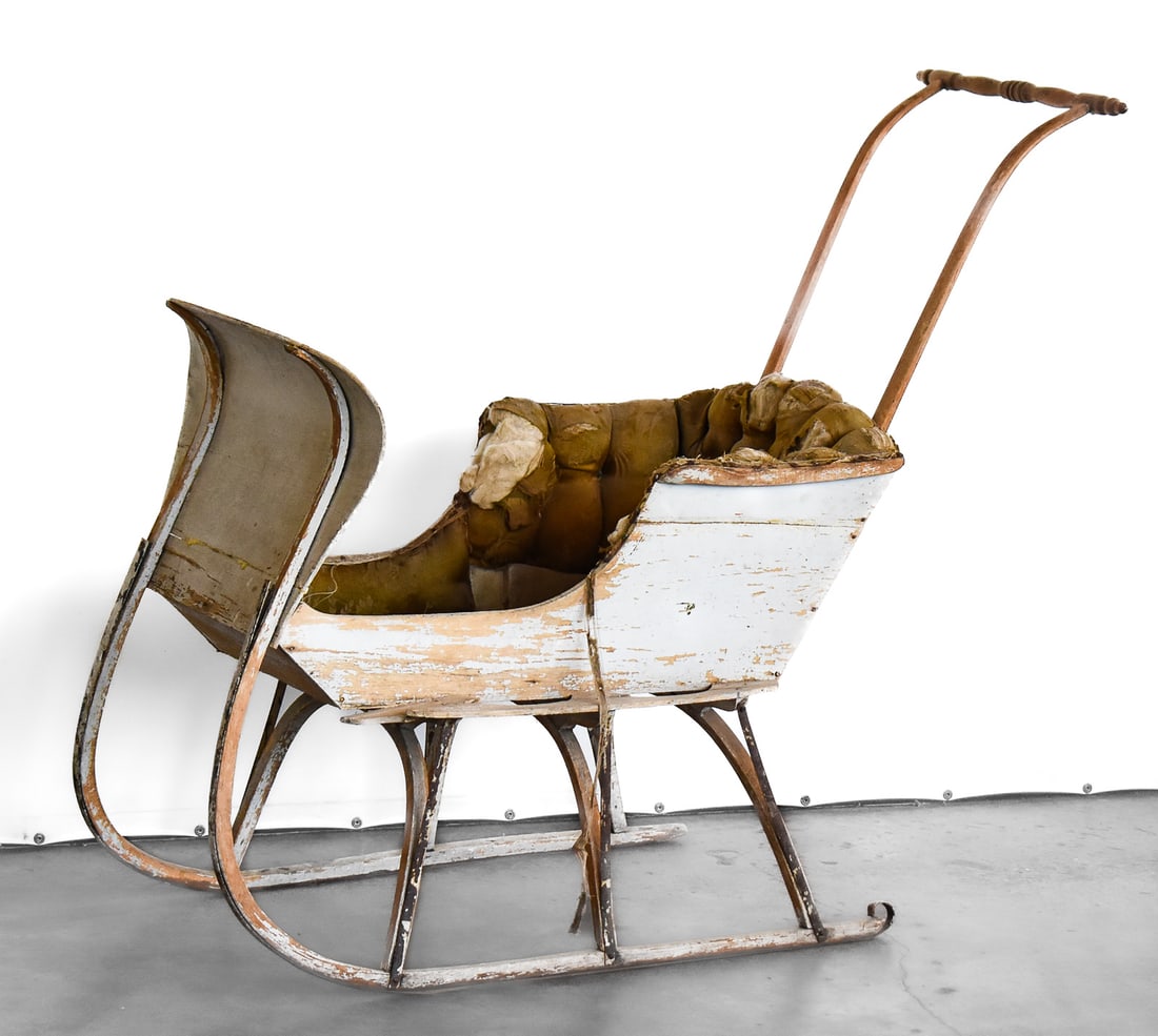 CHILD'S PUSH SLEIGH (1 of 2)