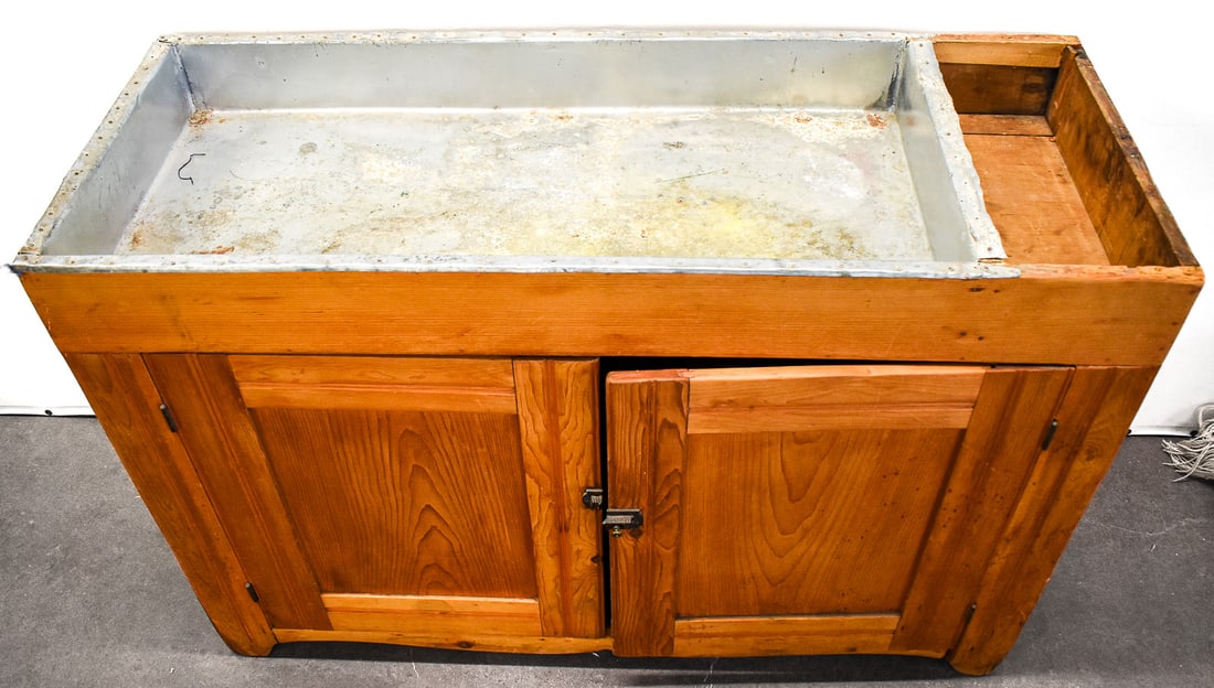 PRIMITIVE DRY SINK - 2