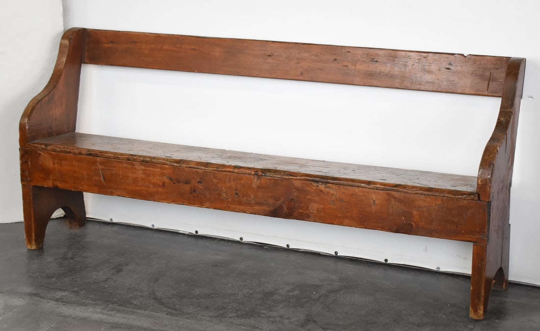 PRIMITIVE COUNTRY PINE BENCH (1 of 2)
