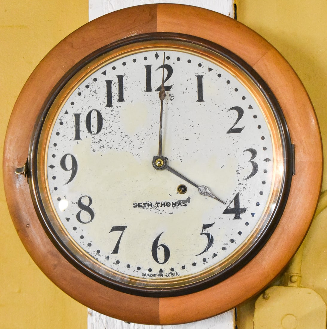 SETH THOMAS 1917 GALLERY WALL CLOCK (1 of 3)