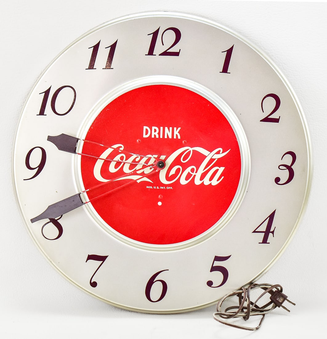 COCA-COLA GENERAL ELECTRIC WALL CLOCK (1 of 2)