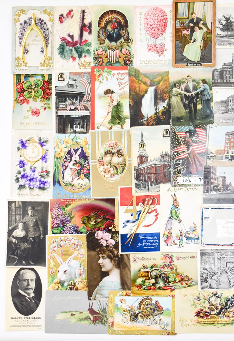 APPROXIMTELY 200 ANTIQUE POSTCARDS - 3