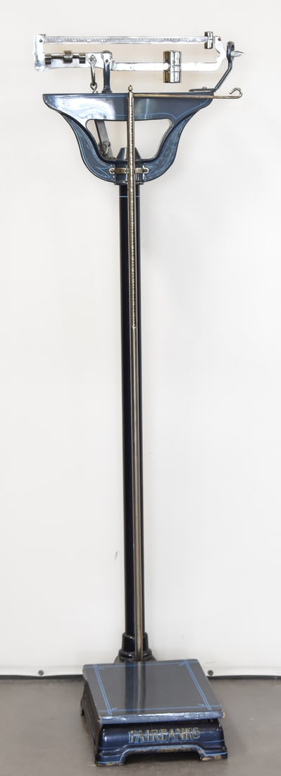 FAIRBANKS DOCTOR'S STANDING SCALE, C. EARLY 20TH CENTURY (1 of 2)