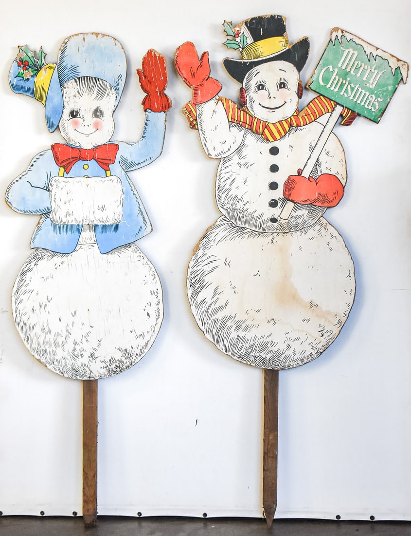 TRIO OF WOODEN CHRISTMAS SNOWMEN CUT-OUTS 5' (1 of 2)