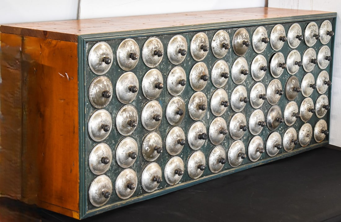 MERCANTILE SEED COUNTER CABINET (1 of 5)
