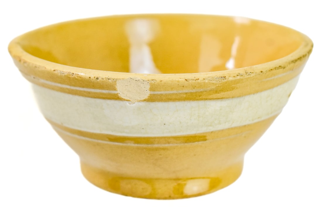 FIVE 'DANDY LINE' YELLOW WARE BOWLS - 6