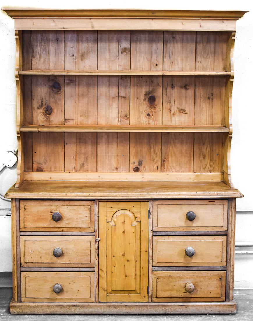 ENGLISH COUNTRY-STYLE PINE KITCHEN DRESSER (1 of 2)