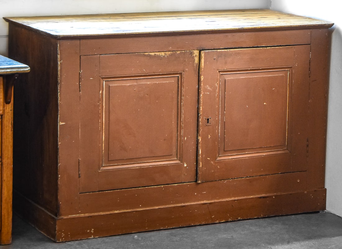 AMERICAN PRIMITIVE-STYLE PAINTED PINE TWO-DOOR CUPBOARD (1 of 3)