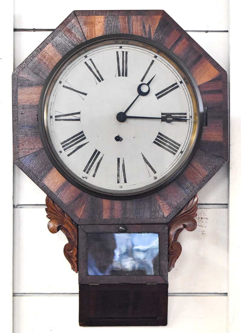 THE WATERBURY CLOCK COMPANY 8-DAY DROP WALL CLCOK (1 of 3)