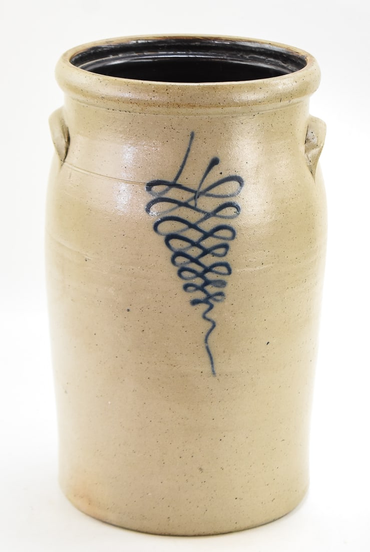 OHIO VALLEY STYLE 'RIBCAGE/TORNADO' FOUR-GALLON STONEWARE CROCK (1 of 4)