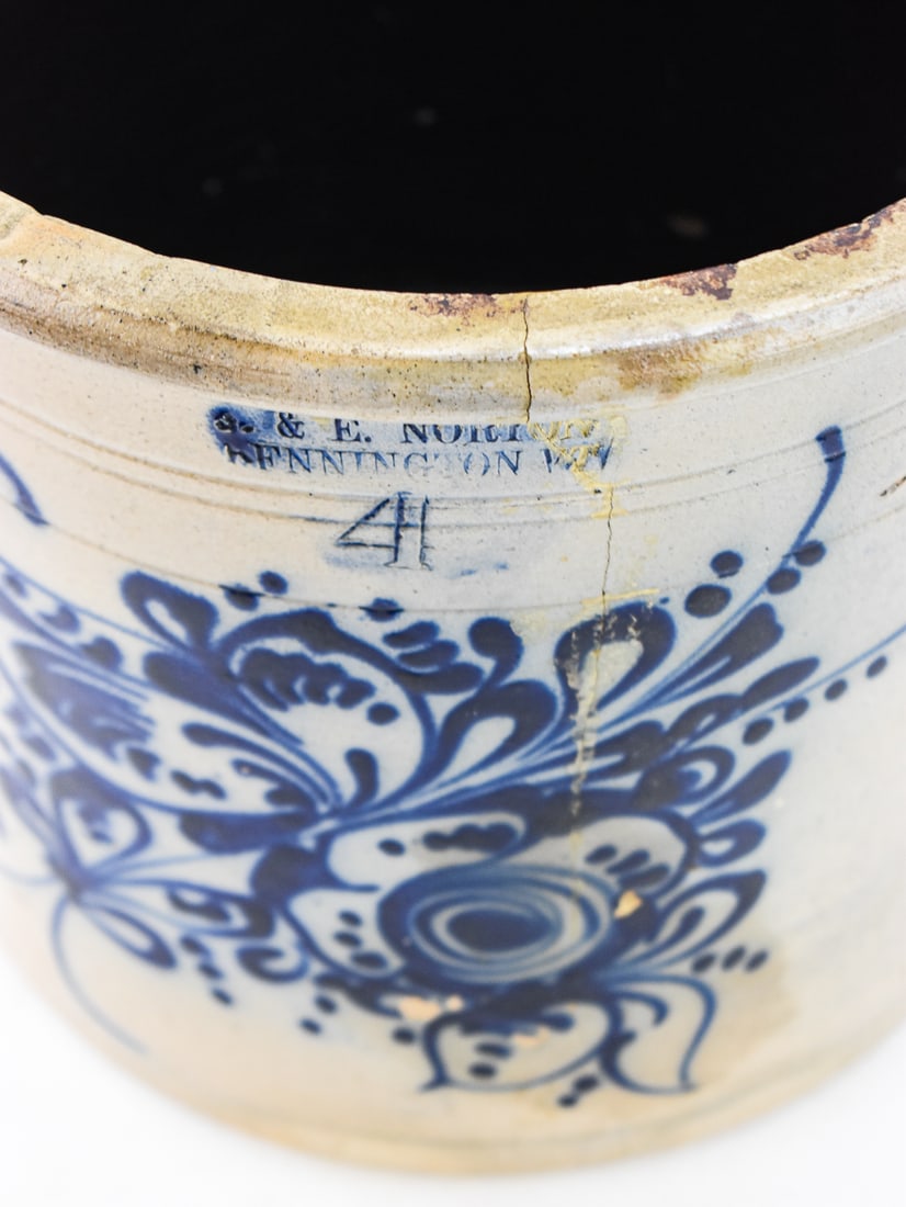 J. & E. NORTON FOUR-GALLON STONEWARE CROCK - 2