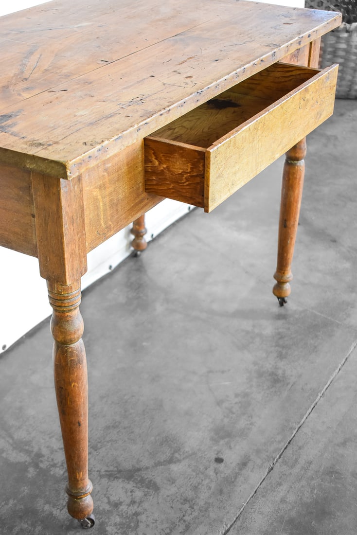 PRIMITIVE COUNTRY PINE KITCHEN WORK TABLE - 3