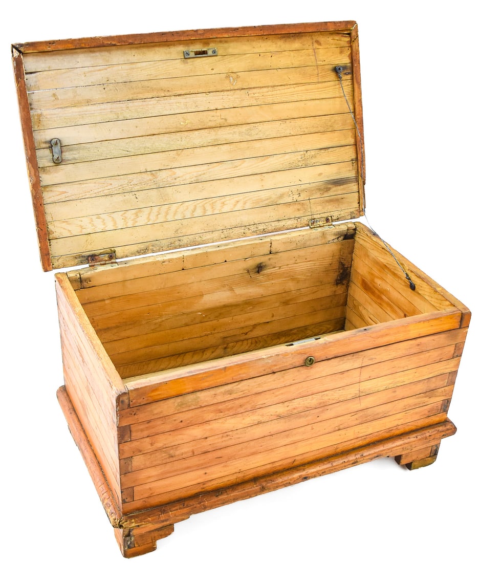 SLATTED PINE STORAGE CHEST - 2