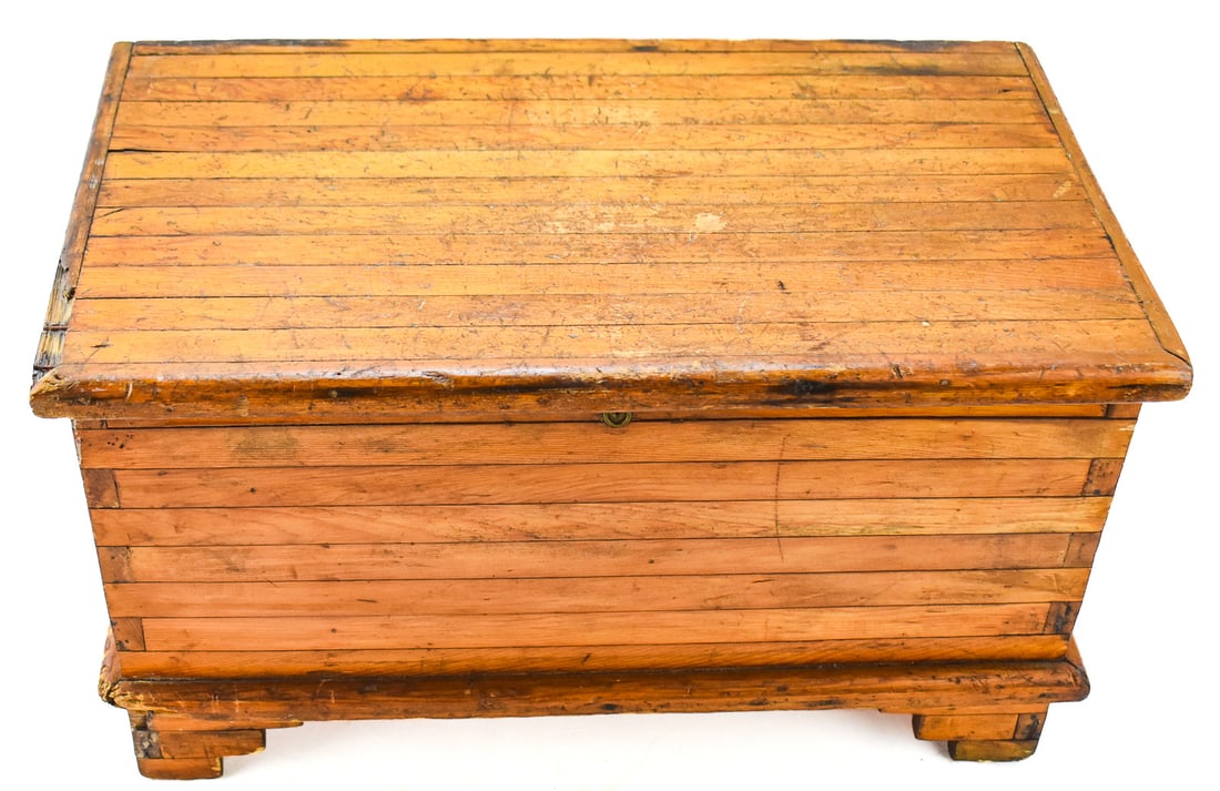 SLATTED PINE STORAGE CHEST - 3