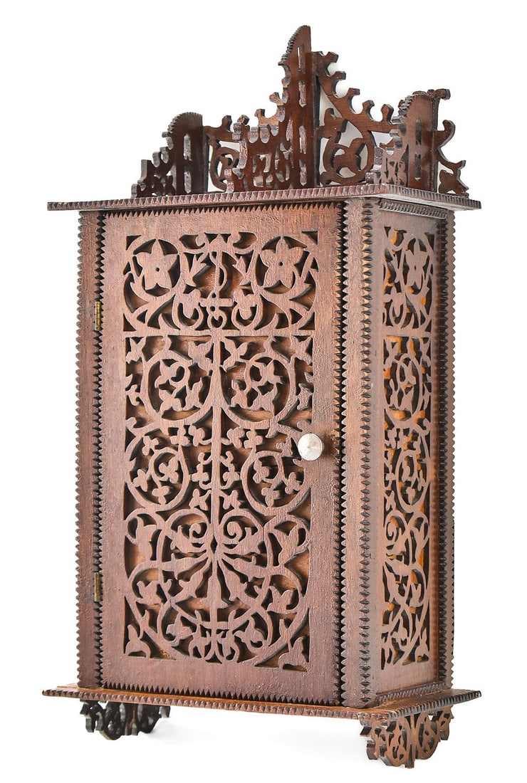 VICTORIAN FRETWORK WALL-HANGING SPICE CABINET: A Victorian fretwork wall-hanging spice cabinet with one shelf, circa late 19th century. The item measures approximately 20" H x 10.5" W x 5.5" D.