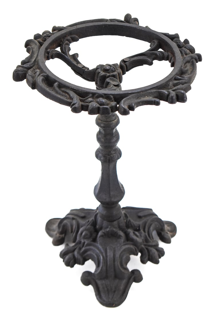 VICTORIAN ROCOCO REVIVAL STYLE CAST IRON PEDESTAL TRIVET (1 of 3)