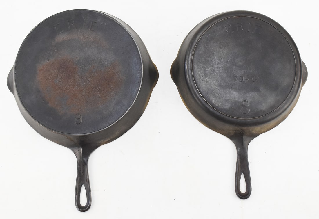 EARLY GRISWOLD SKILLETS: SIZE No. 8/PATTERN No. 704G AND SIZE No. 9/PATTERN No. 710 (1 of 4)