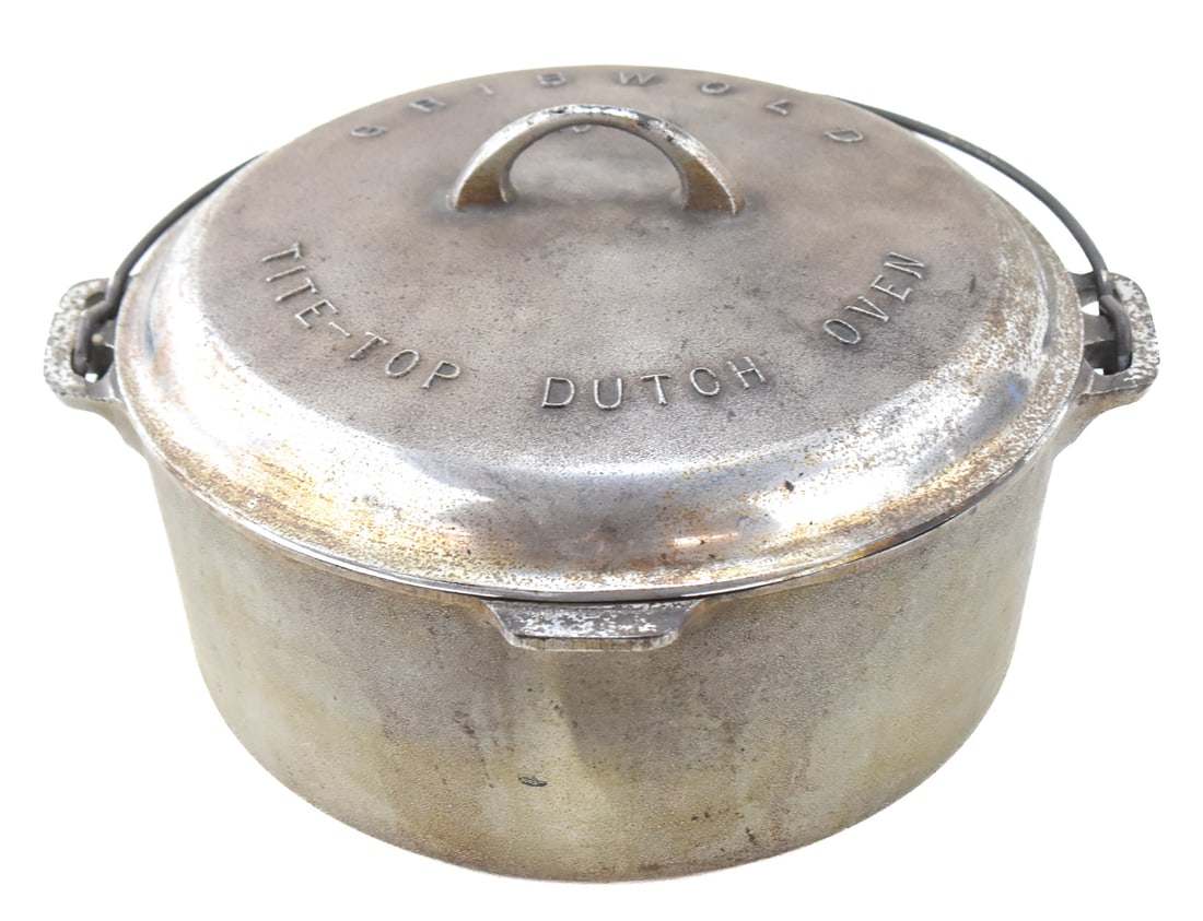 GRISWOLD NO.10 TITE-TOP DUTCH OVEN (1 of 4)