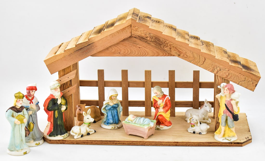 ST. JUDE CHARITY LOT: NATIVITY SET (1 of 2)