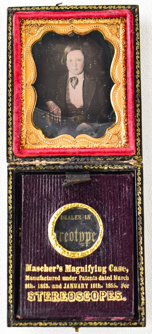 MASCHER'S MAGNIFYING CASE WITH DAGUERREOTYPE (1 of 5)