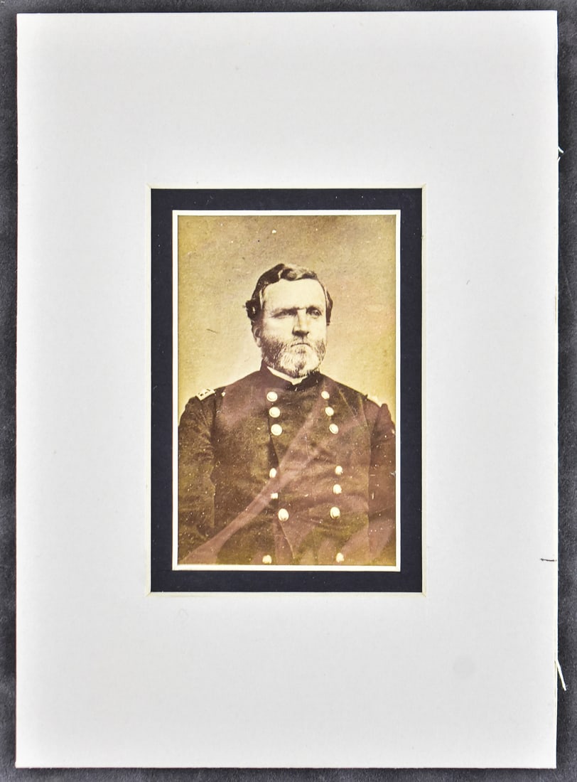 MAJOR GENERAL GEORGE HENRY THOMAS CARTE-DE-VISITE PHOTOGRAPH (1 of 2)
