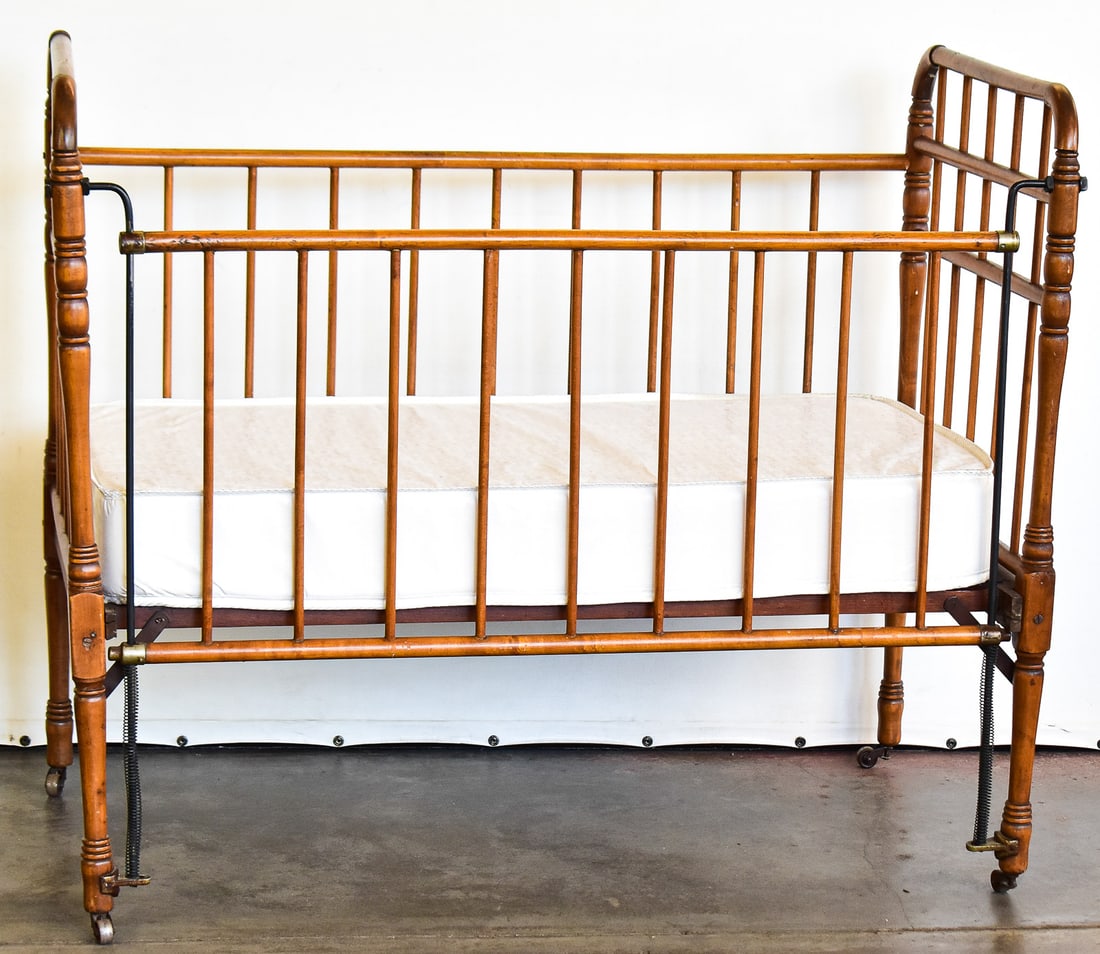 OAK DROP-SIDE CRIB - 2