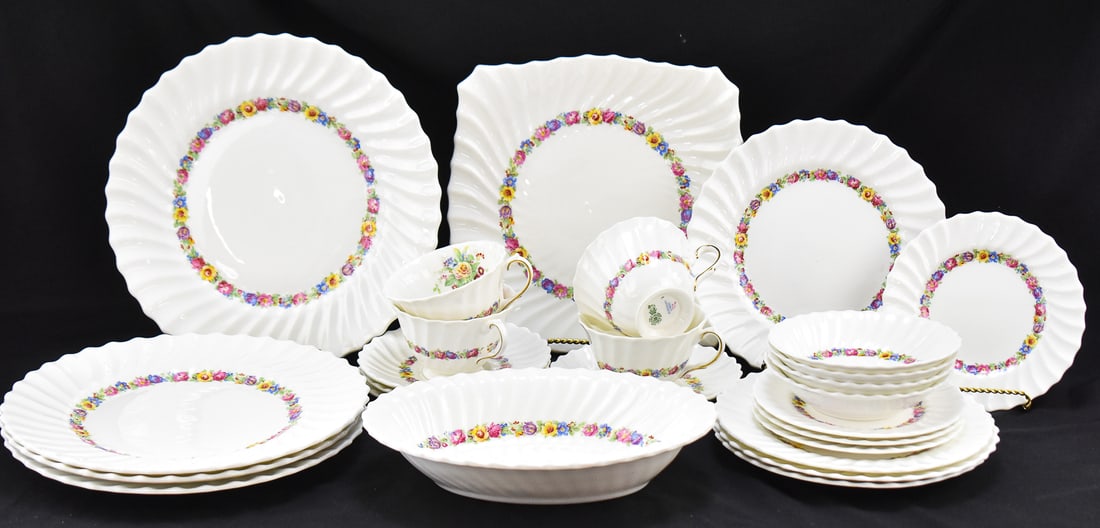 ROYAL DOULTON "EVESHAM" DISH COLLECTION: This is a collection of Royal Doulton dishware in the pattern "Evesham", which is pattern number H4821. This pattern with a fluted swirl and ring of flowers was produced between 1942-1959. This collec