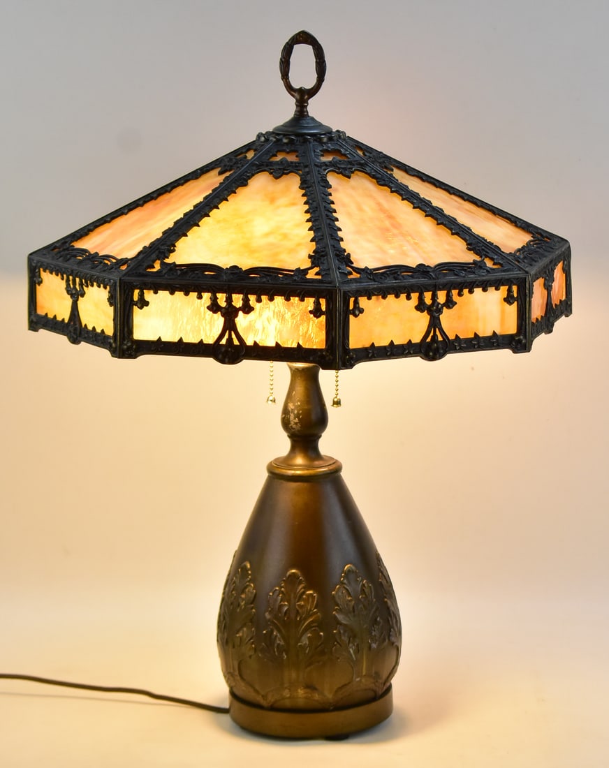 ART NOUVEAU SLAG GLASS TABLE LAMP (1 of 4)