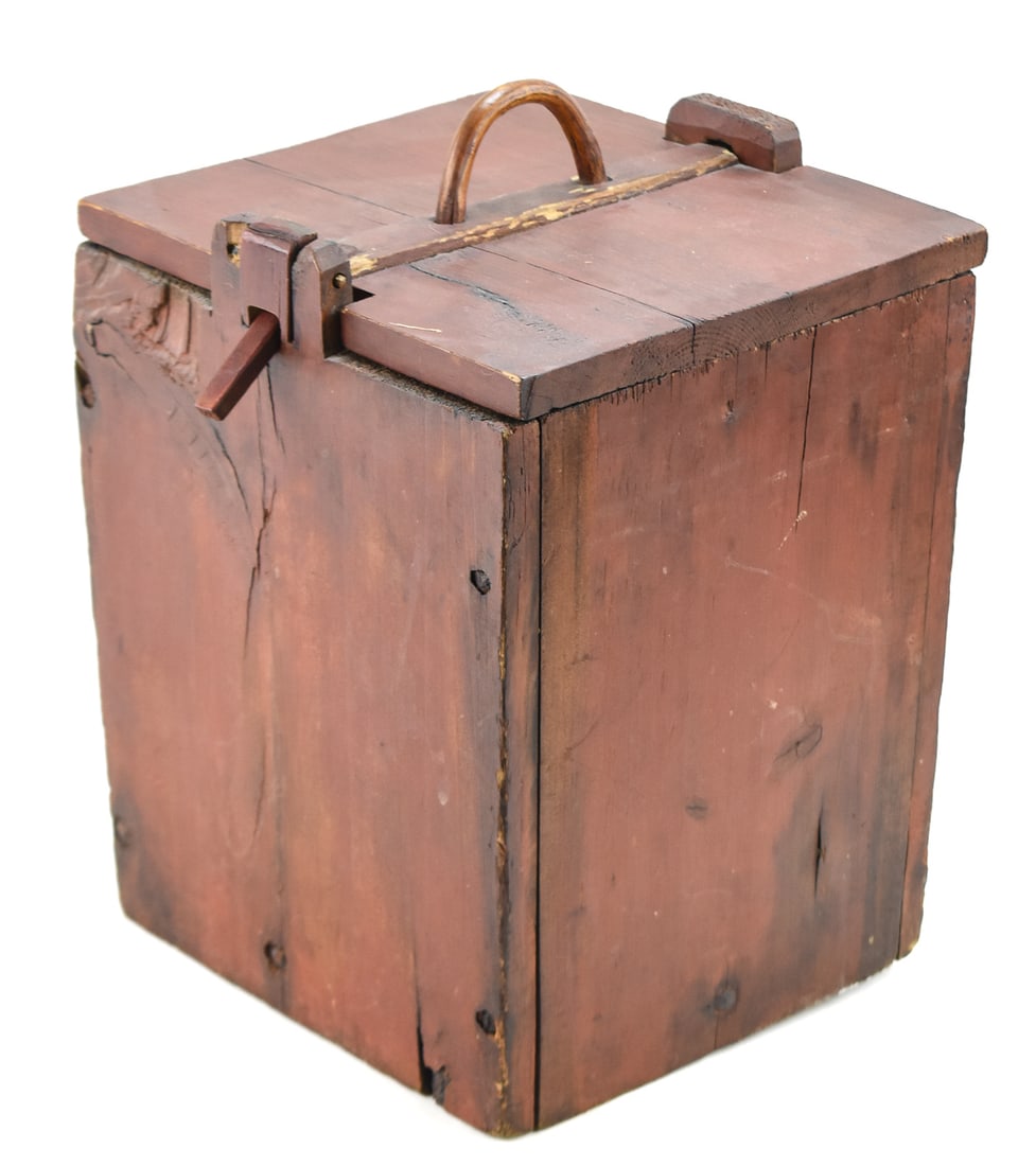 CHINESE EXPORT WOODEN GRAIN CADDY (1 of 3)