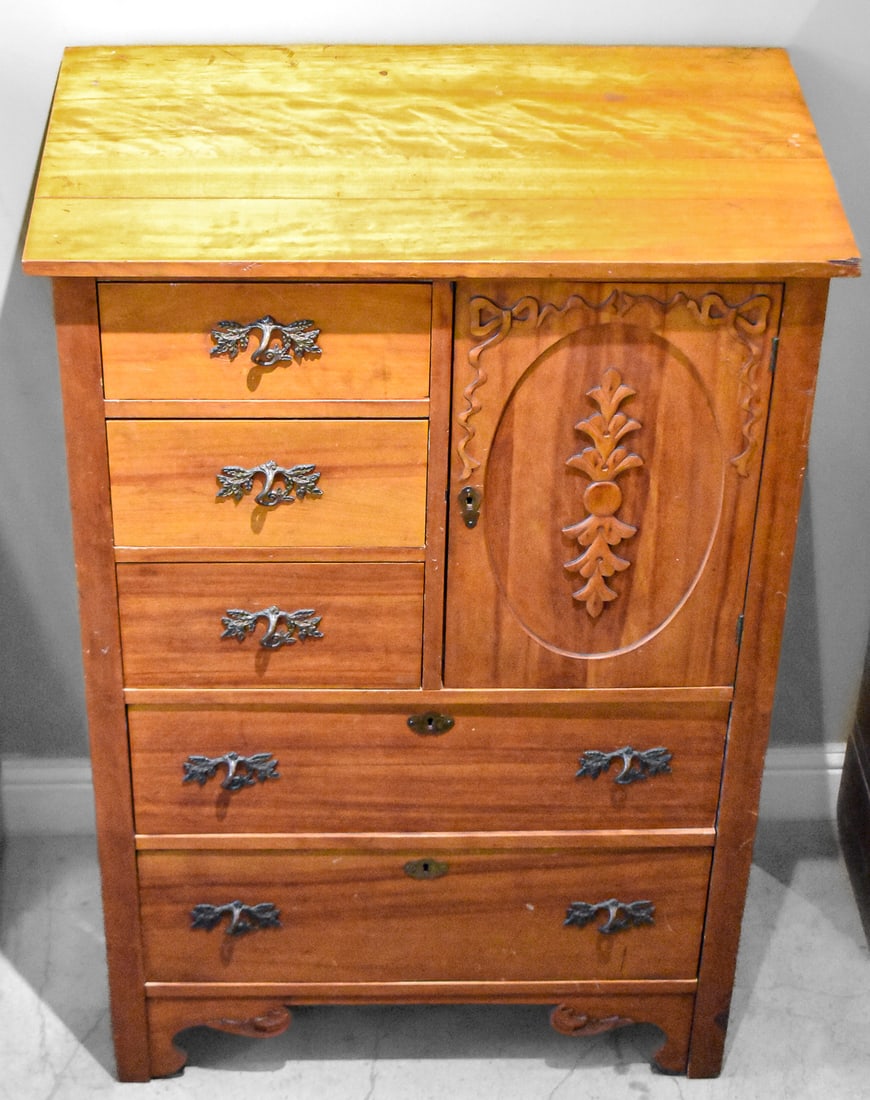 LEXINGTON FURNITURE OAK TALL DOOR CHEST: This tall door chest was manufactured by Lexington Furniture in Lexington, Kentucky for the Victorian Sampler Collection circa 1990s. This chest is made of oak wood and measures approximately 48" H x