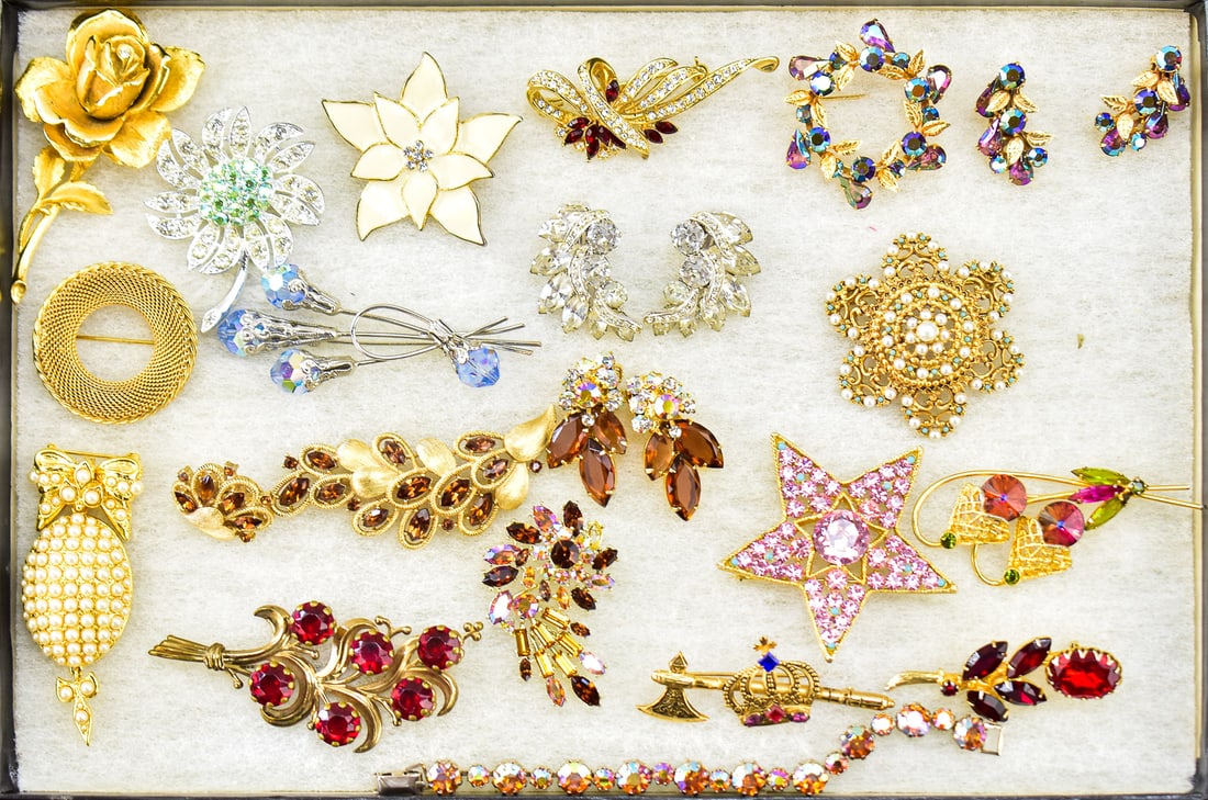 RHINESTONE COSTUME JEWELRY ASSORTMENT; JOAN RIVERS, KRAMER, EISENBERG ICE, ETC (1 of 3)