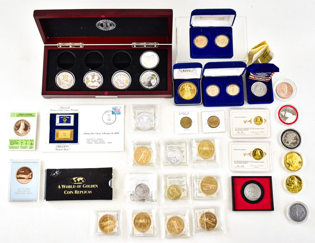 ASSORTMENT OF COMMEMORATIVE COINS, COIN REPLICAS, MEDALS, AND U.S. DOLLAR COINS (1 of 5)