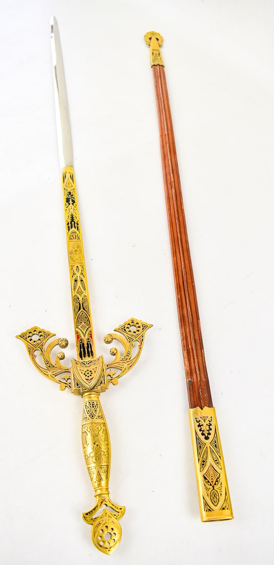 IMPERIAL CHARLES V REPLICA SWORD WITH LEATHER SHEATH, TOLEDO, SPAIN (1 of 3)