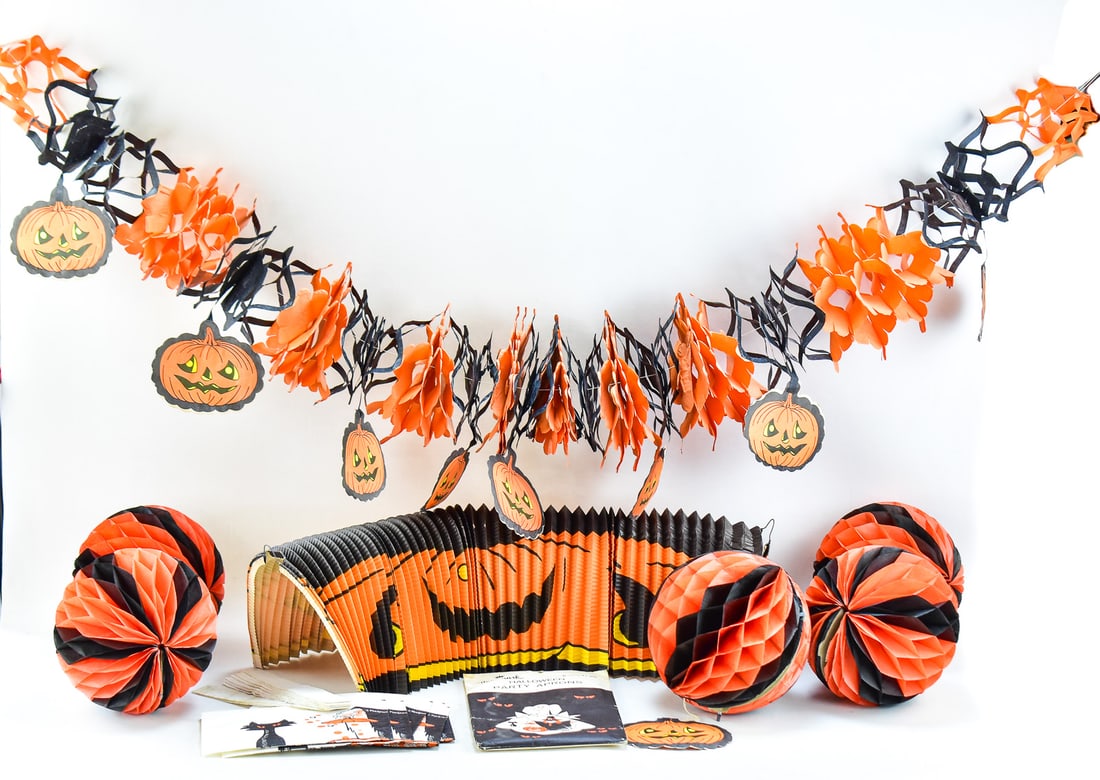 HALLOWEEN PAPER PARTY SUPPLIES (1 of 2)