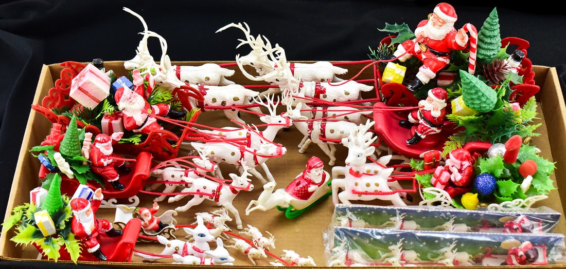 COLLECTION OF TABLE-TOP PLASTIC SANTA WITH SLEIGH & REINDEERS (1 of 4)
