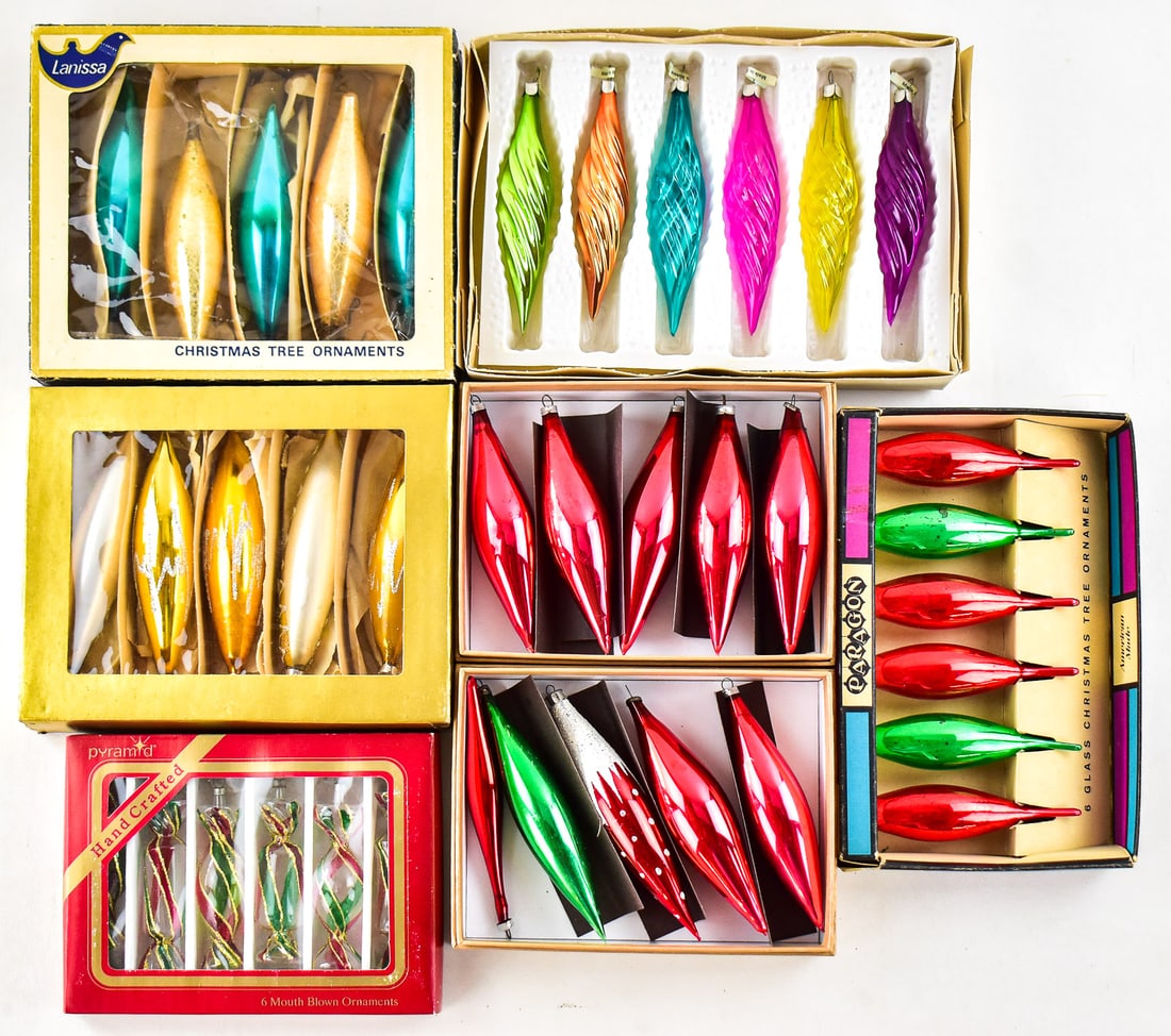 TEARFROP CHRISTMAS ORNAMENT ASSORTMENT: This assortment includes approximately 39 teardrop or icicle shaped ornaments from between 1950-1980. Largest box measures approximately 8" H x 9" W x 2" D.