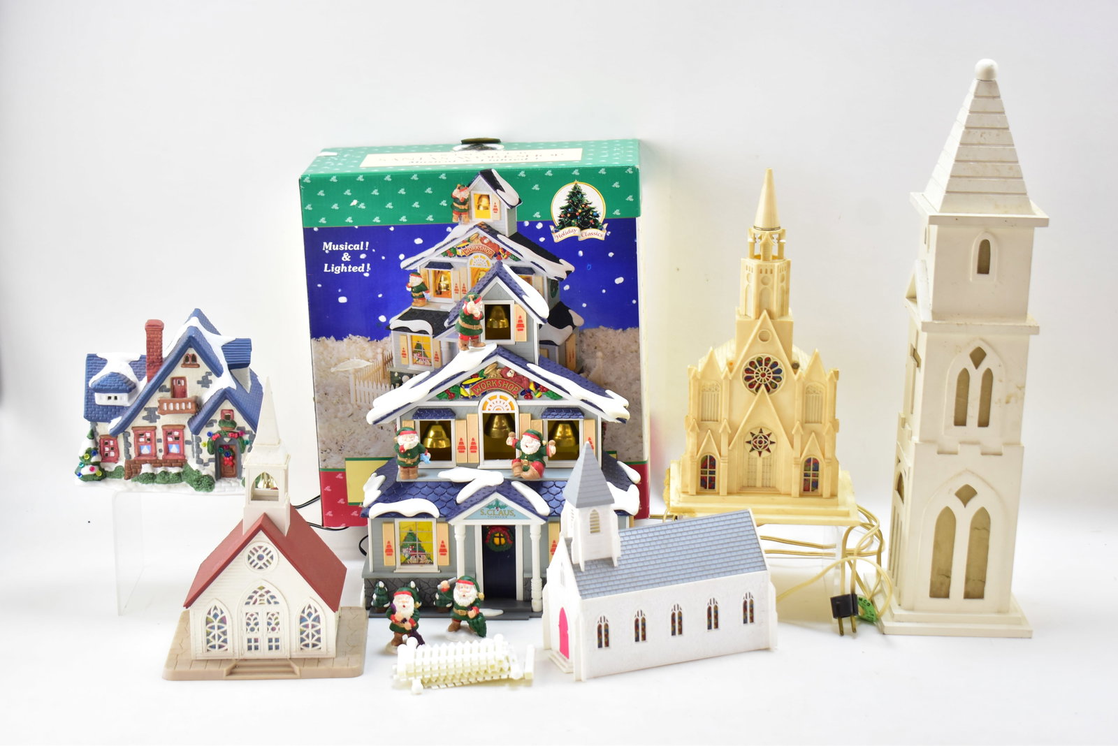 CHRISTMAS VILLAGE BUILDING COLLECTION (1 of 3)
