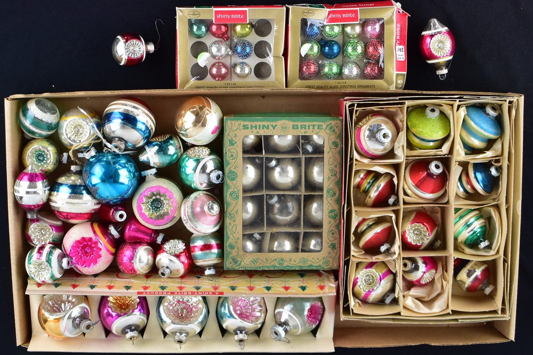 CHRISTMAS TREE ORNAMENT ASSORMENT (1 of 1)