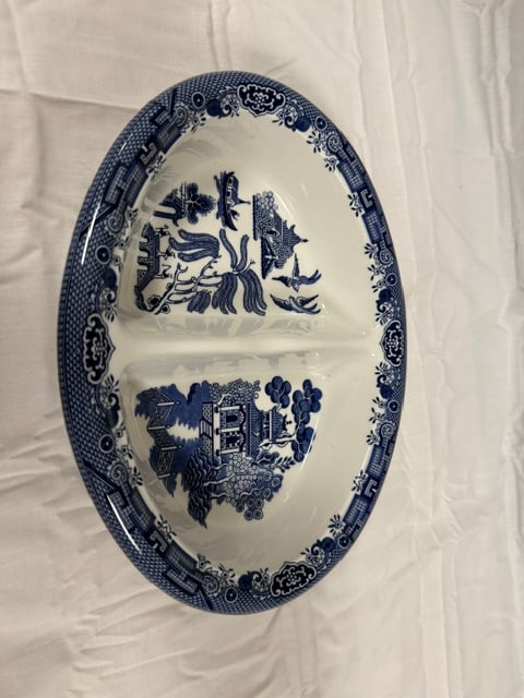 Churchill Dinnerware: Vintage Churchill Blue Willow divided oval vegetable serving dish