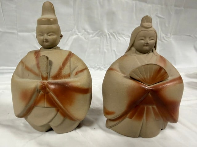 Japanese Figures: Pair of ceramic figurines depicting a Japanese court noble or official in traditional Heian period attire and Japanese woman in traditional kimono; taller of the two is 5"