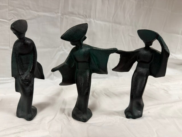 Japanse Geisha Dancers: Set of Three (3) cast iron figurines depicting a Japanese Geisha dancer in traditional attire; 7" tall