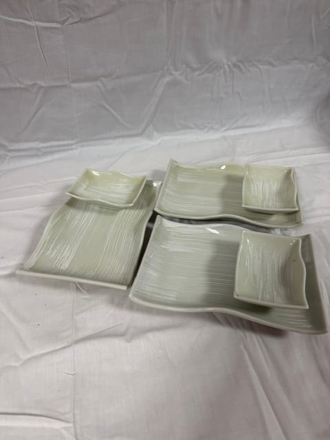 Set of Sushi Plates: Set of modern meamine rectangular sushi plates with textured bamboo leaf pattern