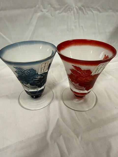 Japanese Goblets: Pair od Japanese frosted glass globlets with etched floral and landscape decoration in blue and red overlay