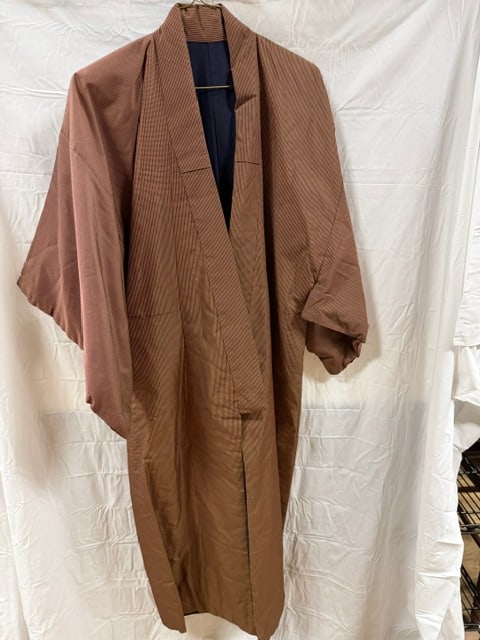 Vintage Japanese Kimono: Vintage Japanese men's kimono robe in brown cotton blend