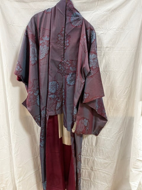 Japanese Japanese Silk Harori: Vintage Japanese silk haroi jacket with floral pattern