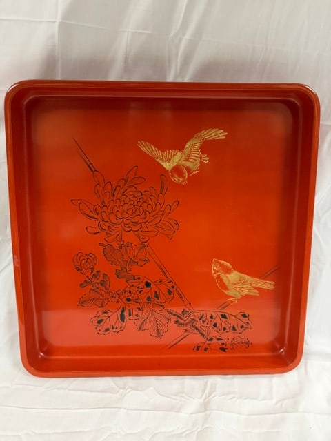 Japanese Lacquerware: Japanese rede lacquer wooden tray with chrysanthemum and bird motifs