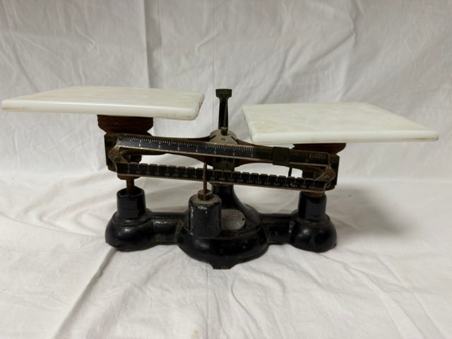 Scale by Ohaus: Cast iron and porcelain double-beam balance scale by Ohaus