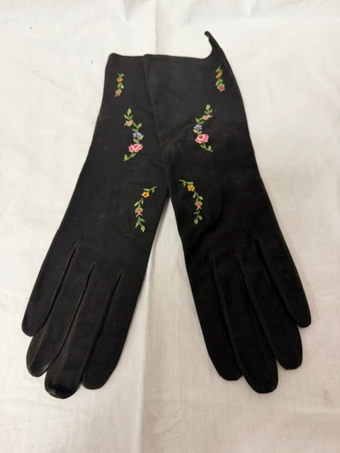 Vintage French Lady's Gloves: Vintage French hand-embroidered black suede gloves with floral Point de Beauvais embroidery