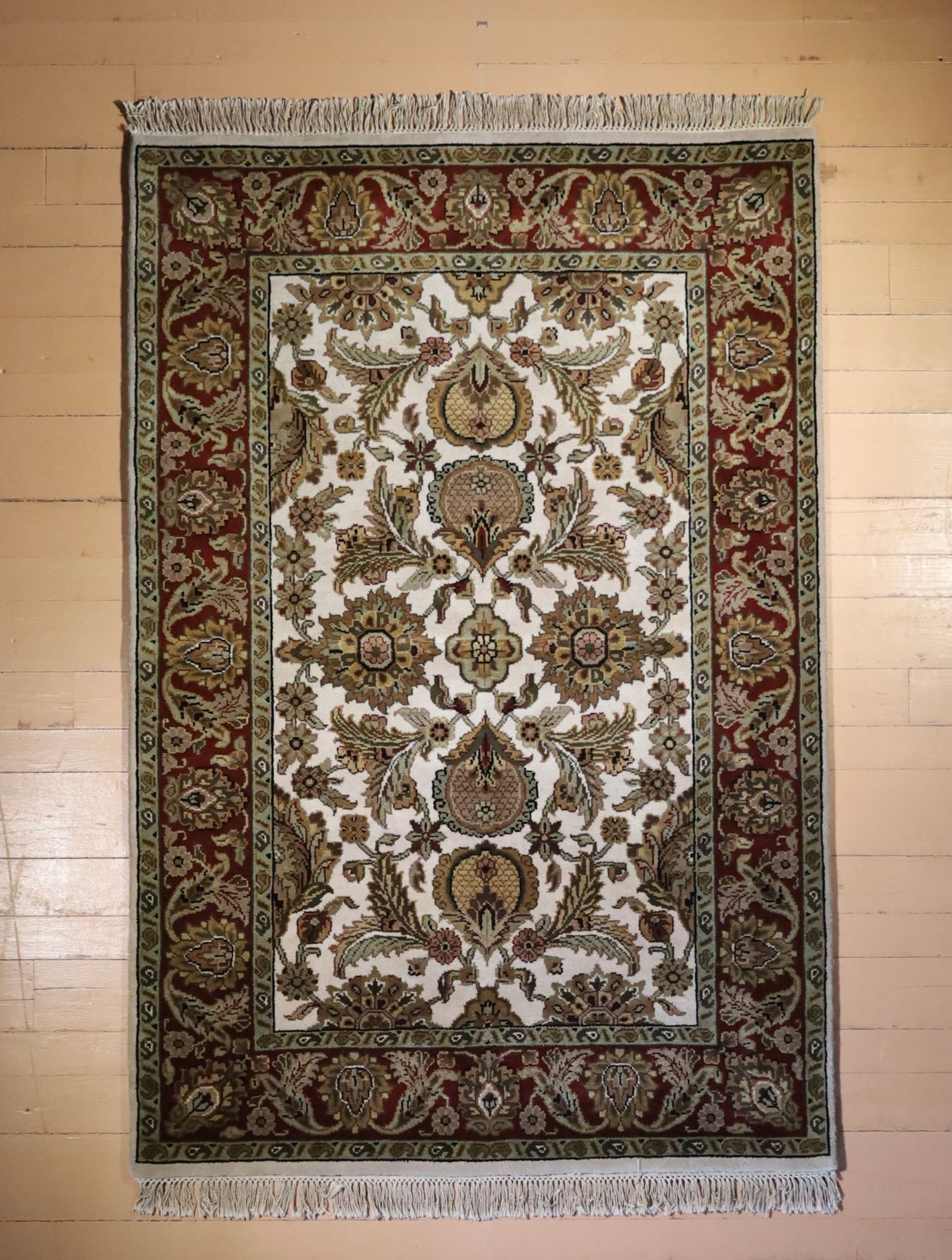 Agra Rug 4'1 x 6'2 (1 of 6)